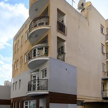 Miriams Larnaca