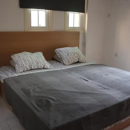 Miriams Apartment *